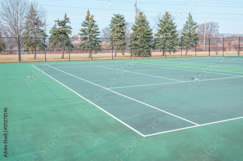 Tennis court © pennt