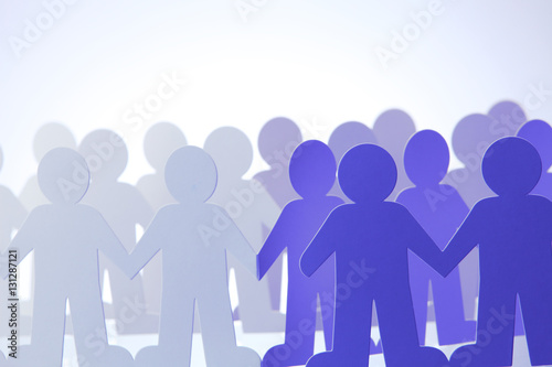 Wallpaper Mural paper chain Torontodigital.ca