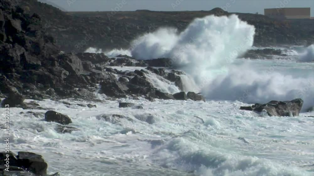 10528 extreme wave bomb crushing coastline XXL audio
10528 extreme wave bomb crushing coastline XXL audio