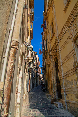 Gasse in der Altstadt von Syrakus  Sizilien