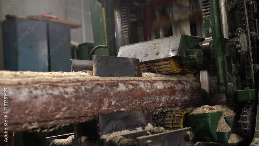 Woodworking equipment in operating position Woodworking equipment in operating position