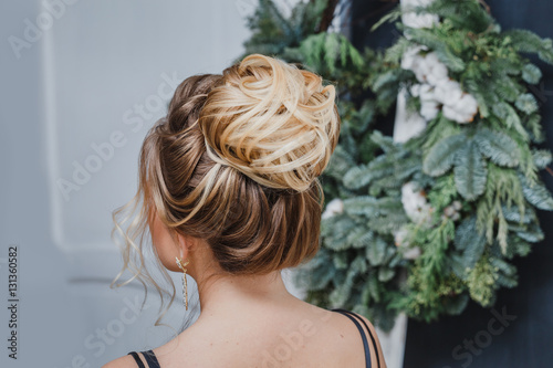 female upper high hairstyle for the wedding, unrecognizable rear