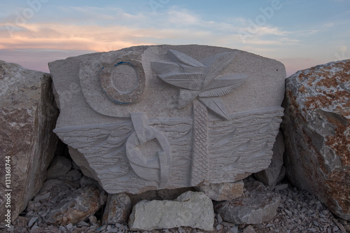 Steinskulptur photo