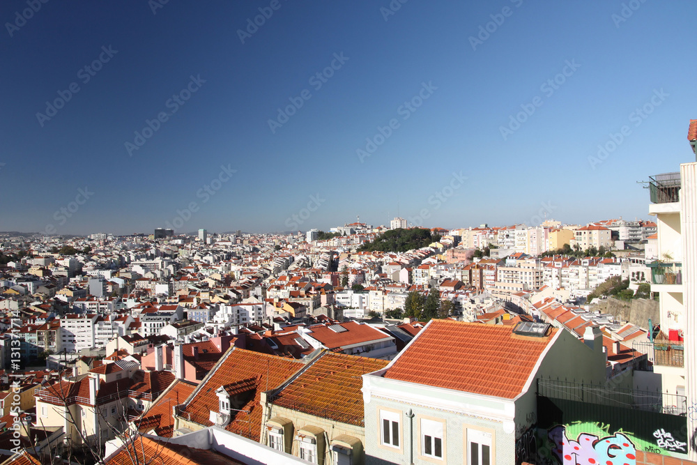 Lisbonne vu du mirador  de graça