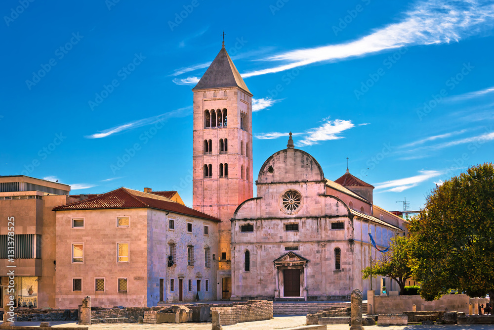 Fototapeta premium Zadar historic church and roman artifacts