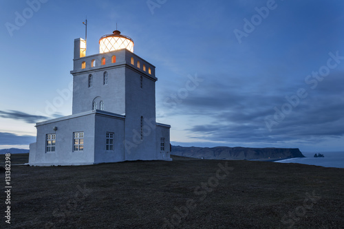 Lighthouse at Dyrholaey in iceland © Suzi