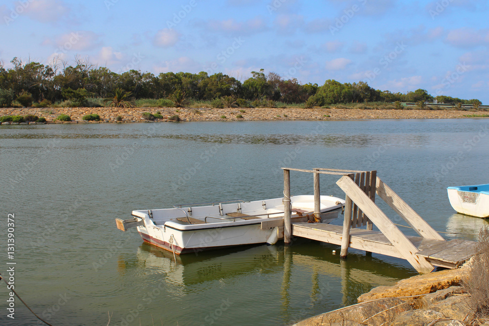 Barcos en la desembocadura del Río Segura Barcos en la desembocadura del Río Segura