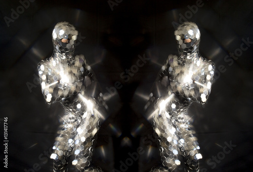 Fotografía amazing disco suit