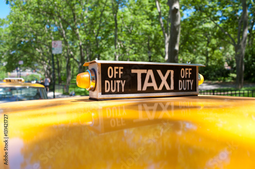Off Duty Taxi Cab