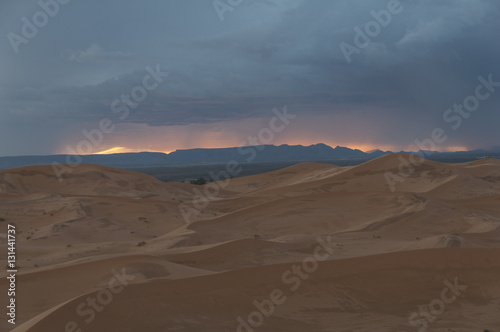 Tormenta en el desierto de Merzouga, Marruecos