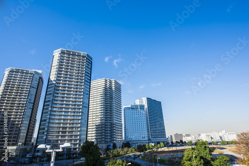 横浜の高層マンション © kurosuke