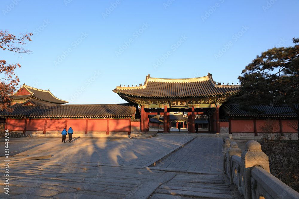 Naklejka premium Facade of Changgyeonggung Palace in Seoul city, South Korea