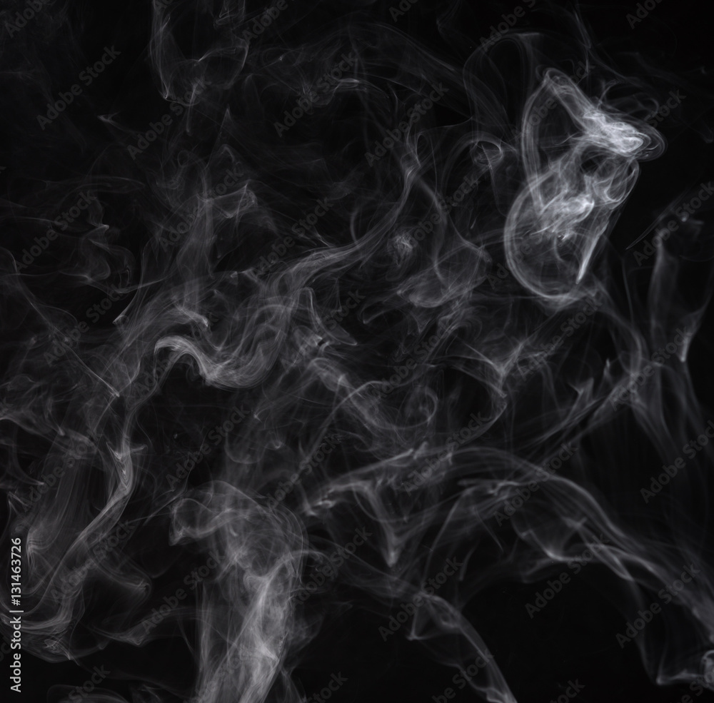 Obraz premium Smoke on a black background. Screen blend mode