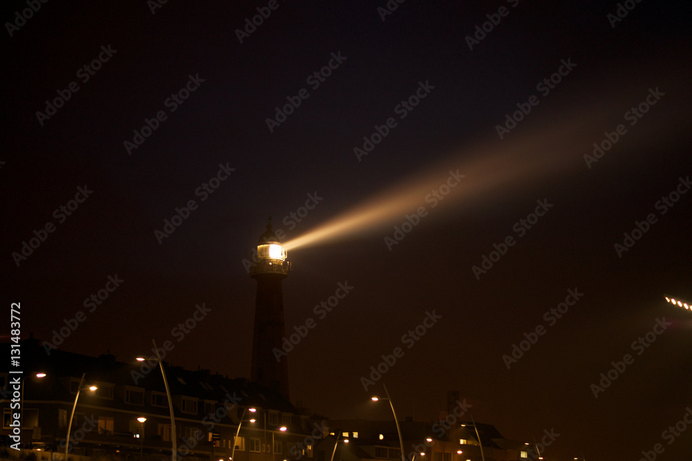 Leuchtturm von Scheveningen bei Nacht
