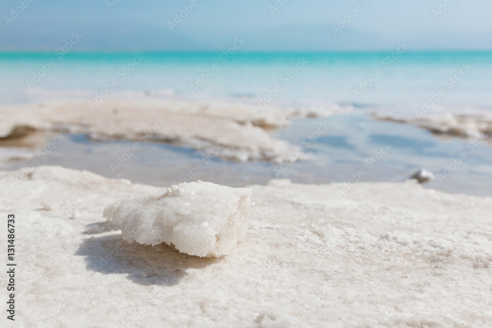 Fototapeta premium Naturalne kryształy soli w Morzu Martwym