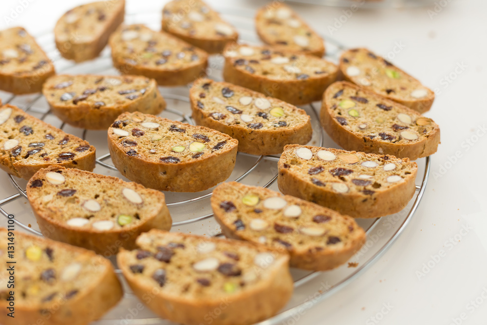Cantuccini with pistachios, almonds and raisins