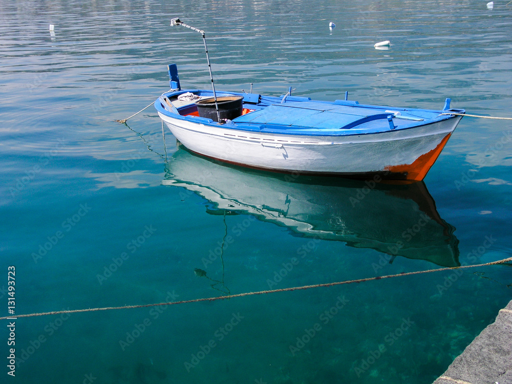 Naxos Fischerboot im Hafen