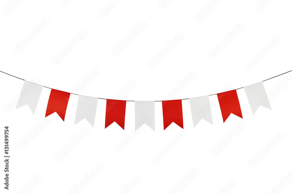 Obraz premium Flag papers white and red hanging on the rope.On the white backg
