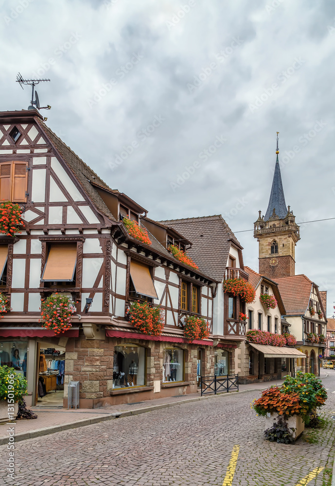 Obraz premium Street in Obermai, Alsace, France