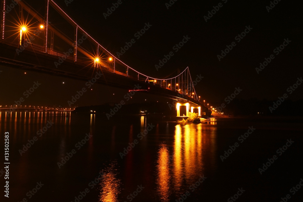 Obraz premium Bridge over river