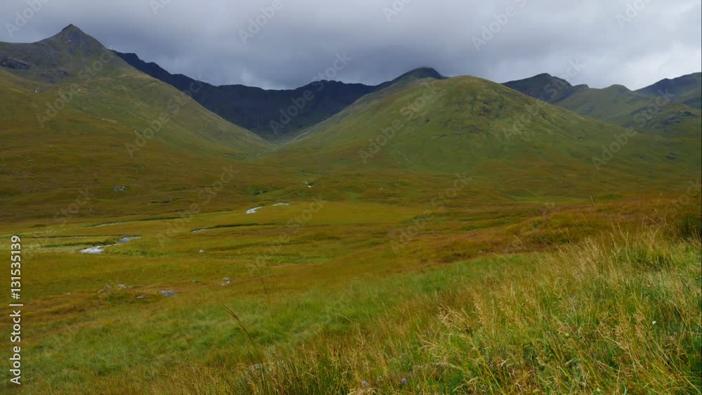 Timelapse of beautiful landscape view of mountain and sky around Highland, Scotland, United Kingdom (4K Timelapse)
Timelapse of beautiful landscape view of mountain and sky around Highland, Scotland, United Kingdom (4K Timelapse)