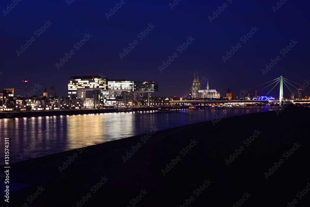 Cologne at night - Köln bei Nacht