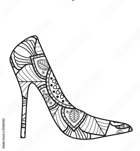 Vector illustration of a black and white lady shoe mandala for coloring book, scarpa da donna mandala in bianco e nero da colorare vettoriale