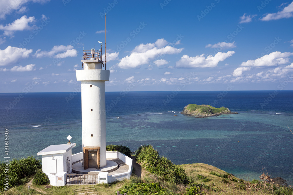 石垣島の平久保崎と灯台