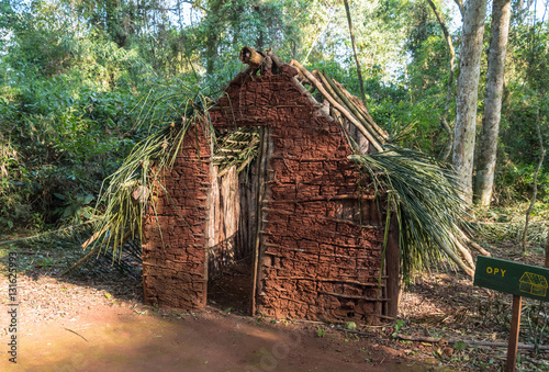Fényképezés Typical Guarani House in Misiones province, Argentina