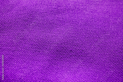 Textura de tela morada. Fondo morado. Fondo de tela. Fondo y textura de tela burdeos. Fondo y textura para diseñadores. Purple abstract background and texture for designers