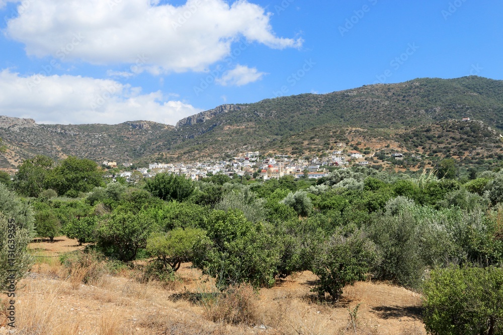 village of Kalo Horio  and his church in Crète , GREECE

