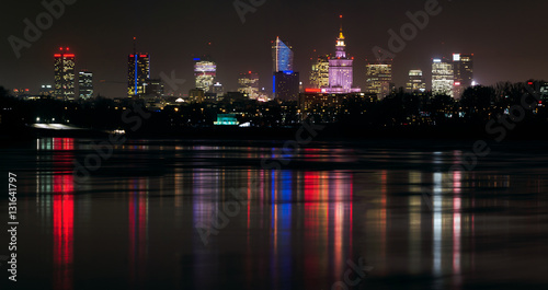 Panorama Warszawy w nocy #131641797