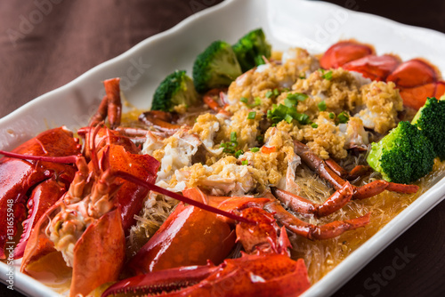 Garlic fans steamed lobster