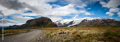 Vatnajokull peak panorama