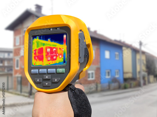 Recording Heat Loss at the House with or without facade With Inf