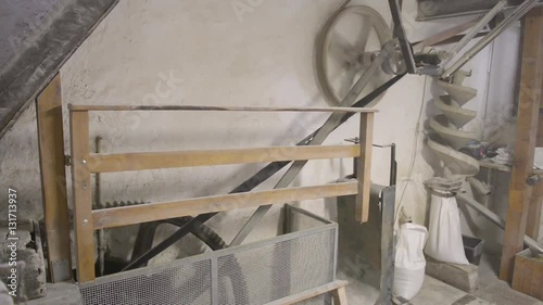 Ingranaggi vecchio mulino a macine
