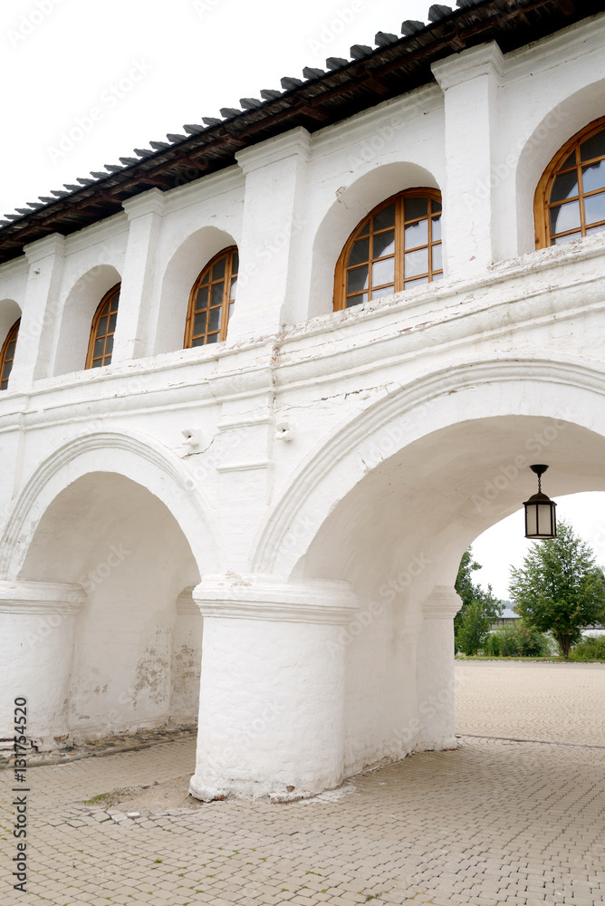 Fototapeta premium Covered gallery in Saviour Priluki Monastery.