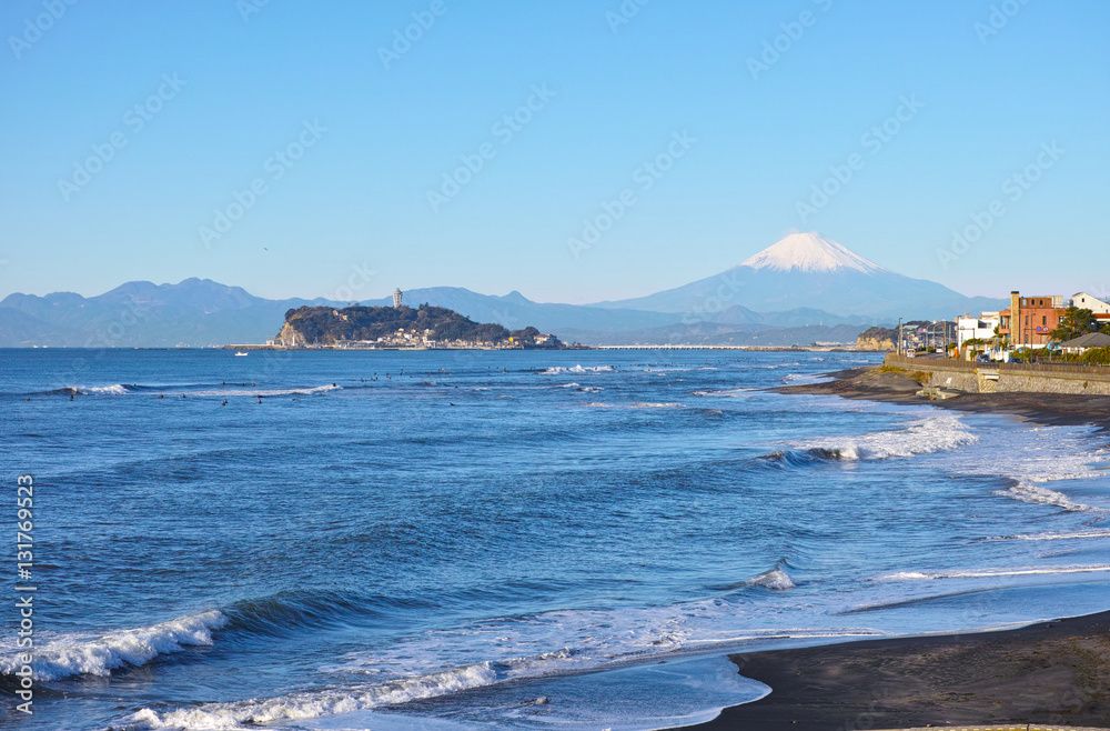 稲村ガ崎からの富士山と江ノ島