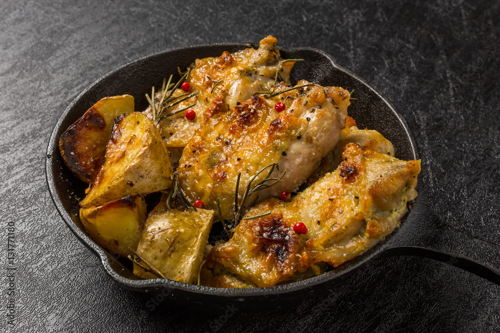 チキンの香草焼き Herb grill of the chicken チキンの香草焼き Herb grill of the chicken