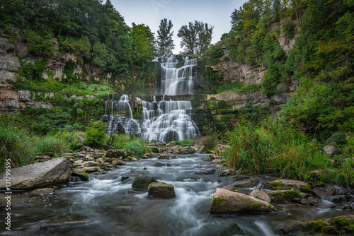 Fototapeta Naklejka Na Ścianę i Meble -  Beautiful waterfall in Upstate New York 
