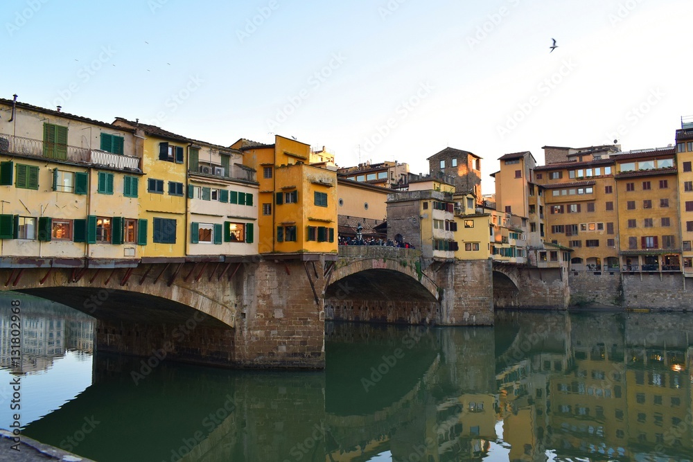 Ponte Vecchio nel centro storico di Firenze Italia