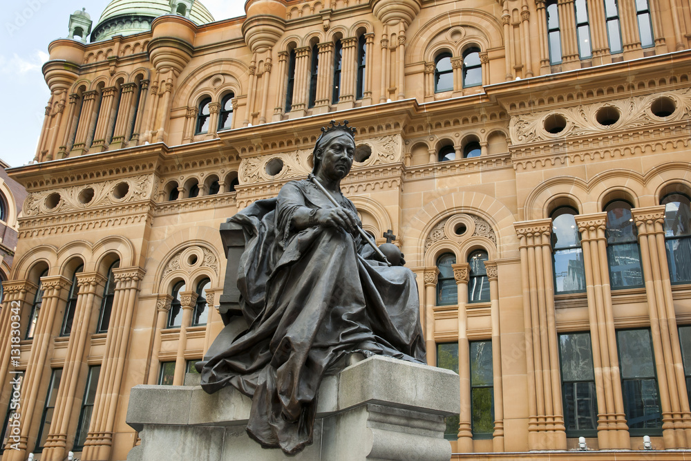 Queen Victoria Statue - Sydney - Australia