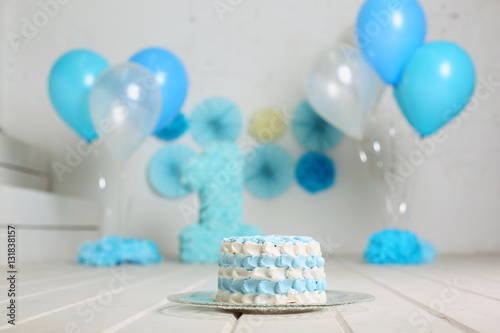 first birthday smash the cake