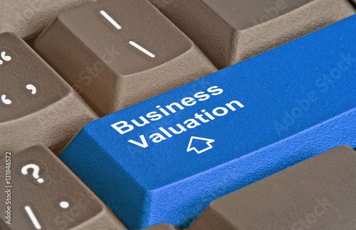 Картината върху платно Key for business valuation