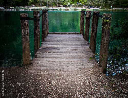 molo su lago - lake's jetty
