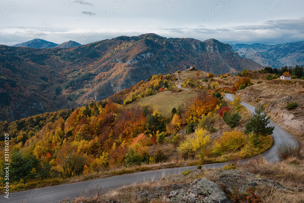 Obraz premium Chapel Vaznesenie Gospodne in the autumn, the village of Borovo, Bulgaria