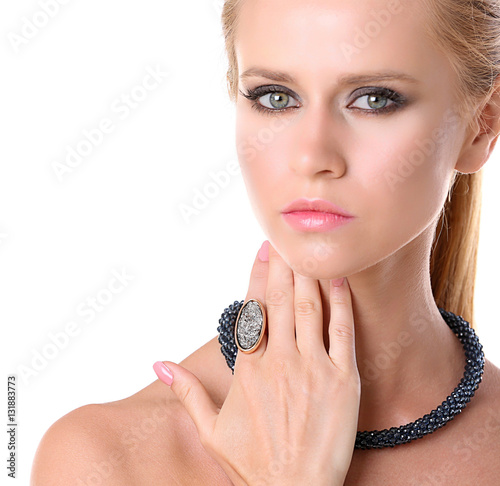 Young woman with stylish ne...
