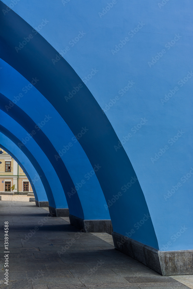 Fototapeta premium St. Michael's Golden-Domed Monastery in Kiev, Ukraine