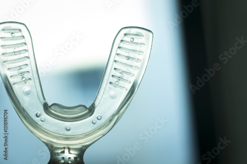 Teeth brackets vibrator