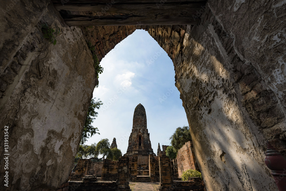 Fototapeta premium Wat Phra Ram main Stupa, a towering architecture of Ayutthaya, Thailand
